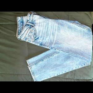 Old navy high rise acid washed Capri jeans
